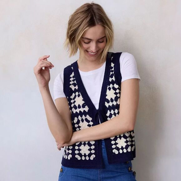 LC Lauren Conrad Granny Square Crocheted Vest Navy White XL - Picture 1 of 6